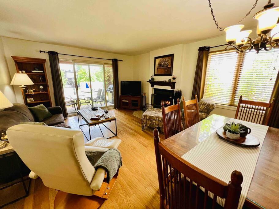 Ferienwohnung P Tit Boreal- 2 Minutes De La Plage Memphremagog Exterior foto