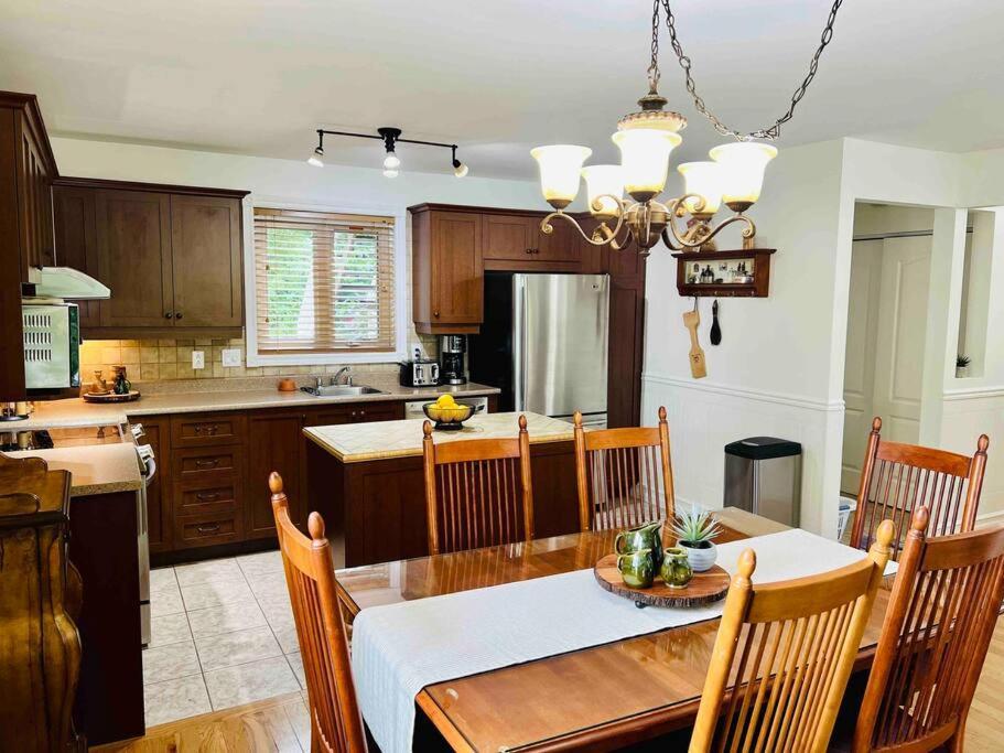 Ferienwohnung P Tit Boreal- 2 Minutes De La Plage Memphremagog Exterior foto